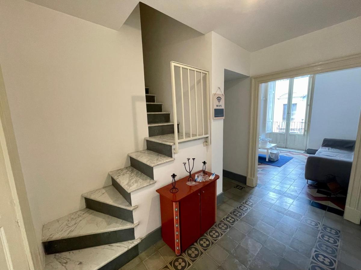 San Giuliano'S Street - Holiday Home كاتانيا المظهر الخارجي الصورة