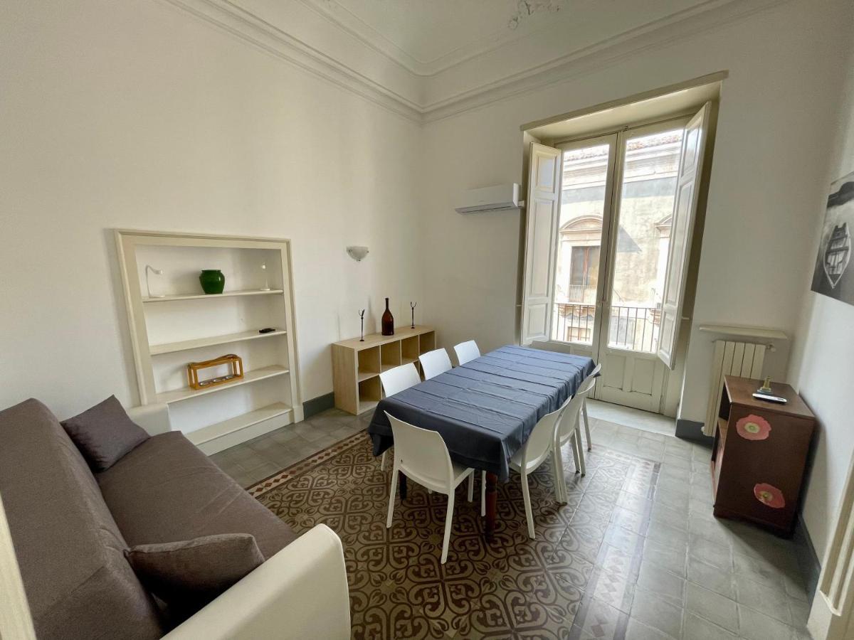 San Giuliano'S Street - Holiday Home كاتانيا المظهر الخارجي الصورة
