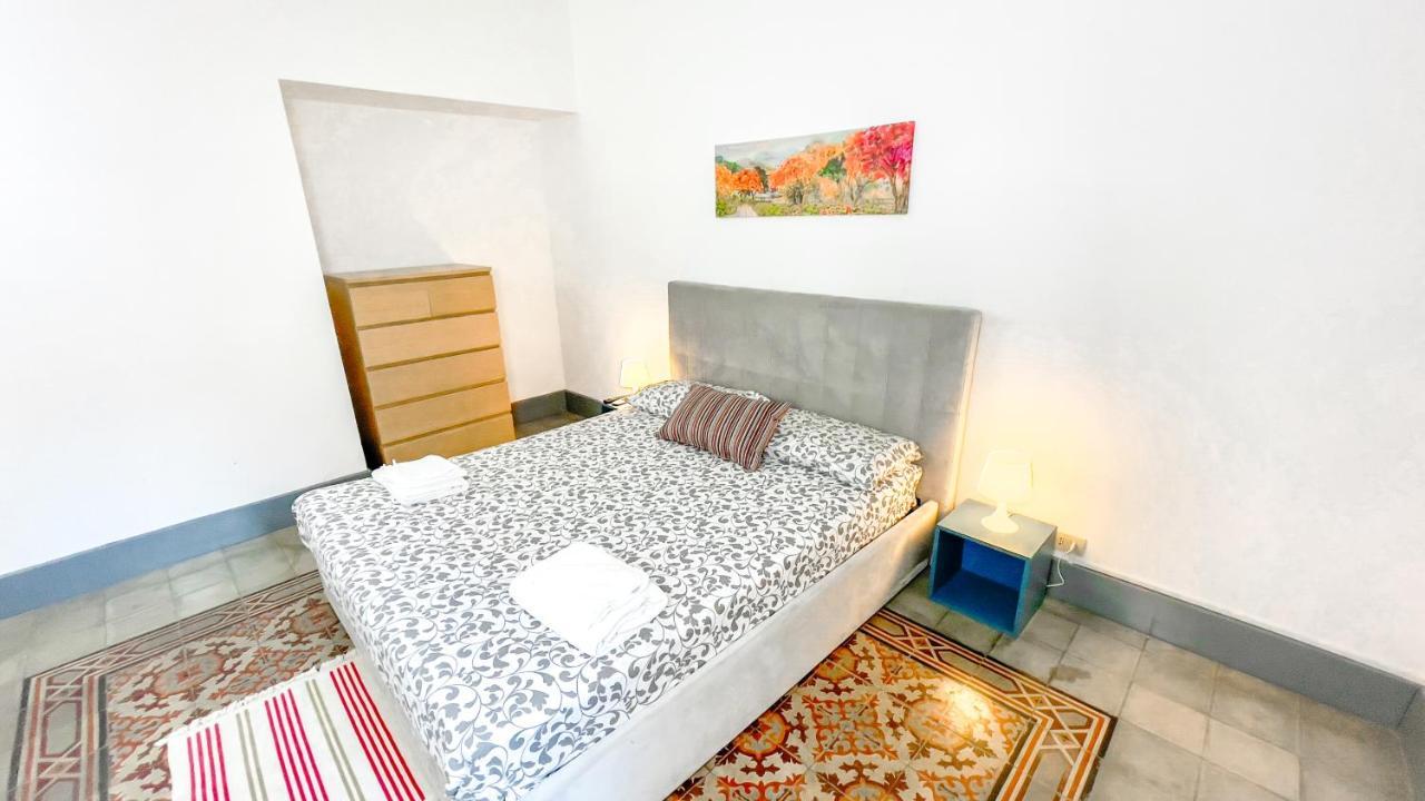 San Giuliano'S Street - Holiday Home كاتانيا المظهر الخارجي الصورة
